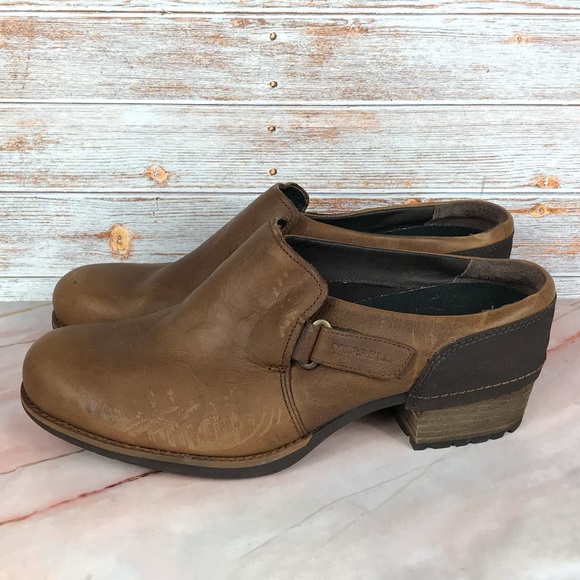 Merrell Shiloh Clogs in Oak Brown leather - Picture 2 of 13